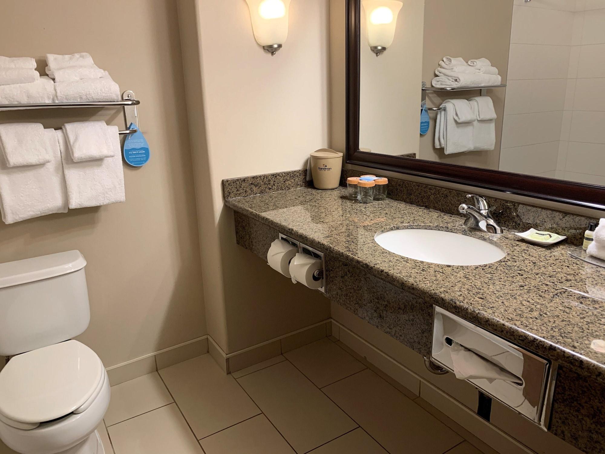 Sandman Hotel And Suites Squamish Extérieur photo