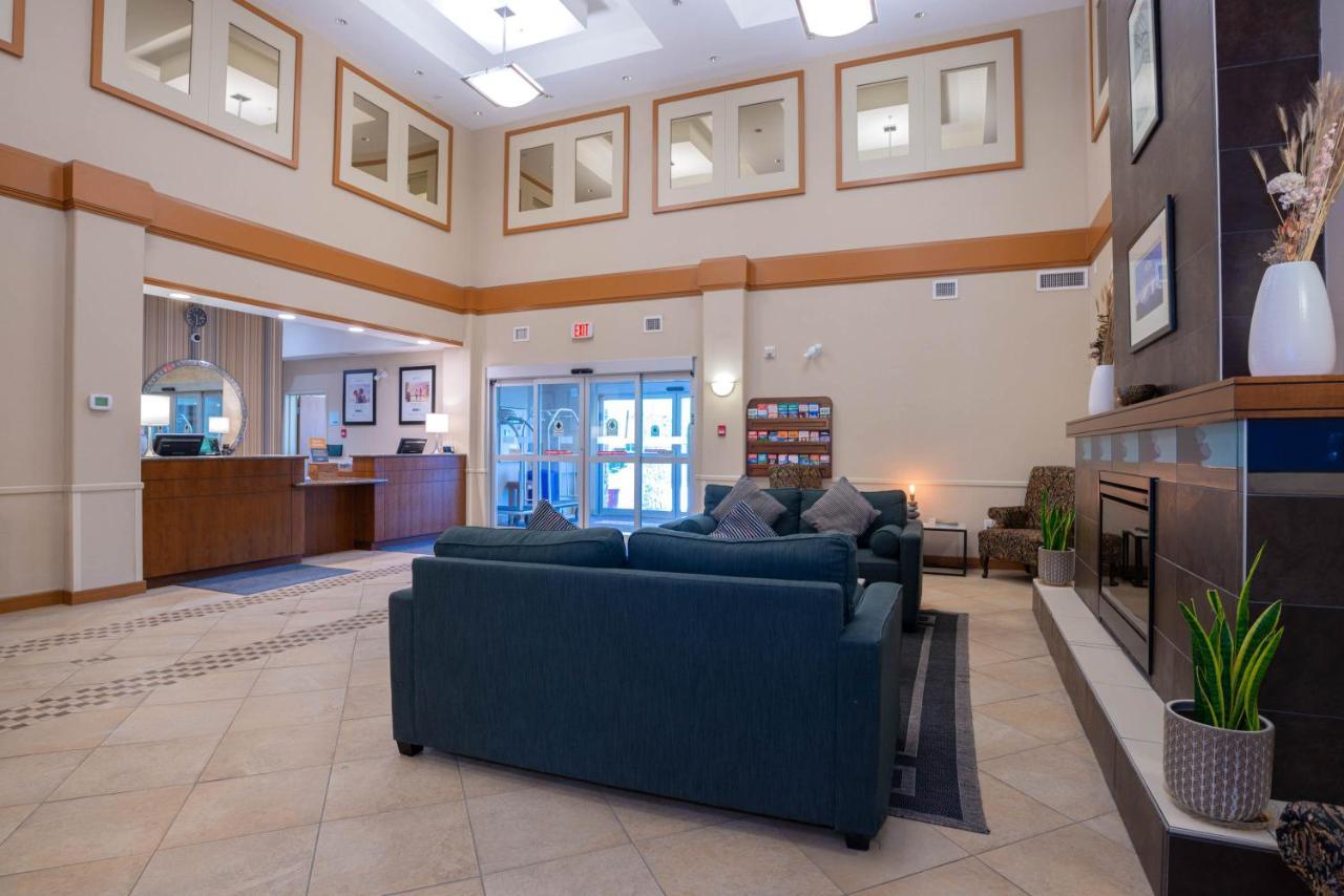 Sandman Hotel And Suites Squamish Extérieur photo