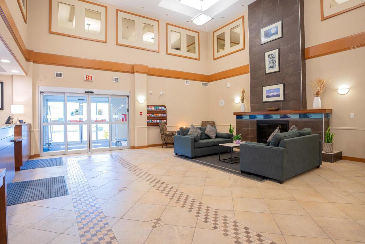 Sandman Hotel And Suites Squamish Extérieur photo
