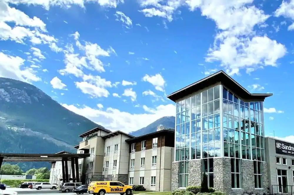 Sandman Hotel And Suites Squamish Extérieur photo